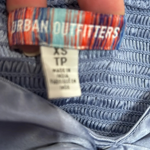 Urban Outfitters Light Blue Maya Smocked Tie-Back Long Sleeve Crop Top Size XS - Picture 12 of 12
